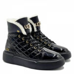 UGG Shanti Black White